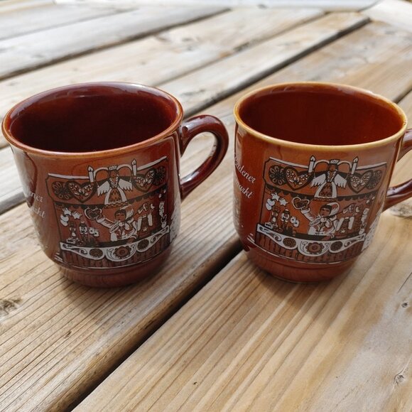 Vintage German Christmas Market Mugs Pair - Picture 5 of 9